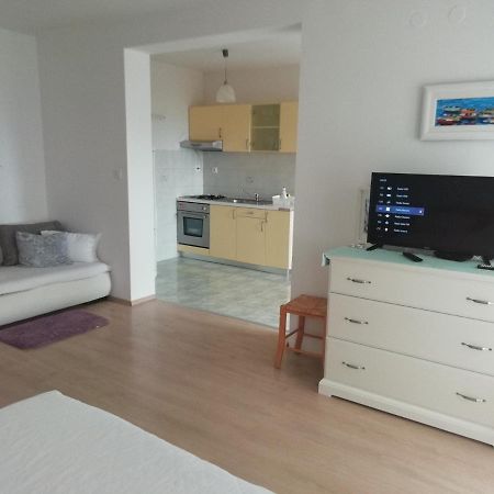 Feel Good Apartment Banjol Extérieur photo