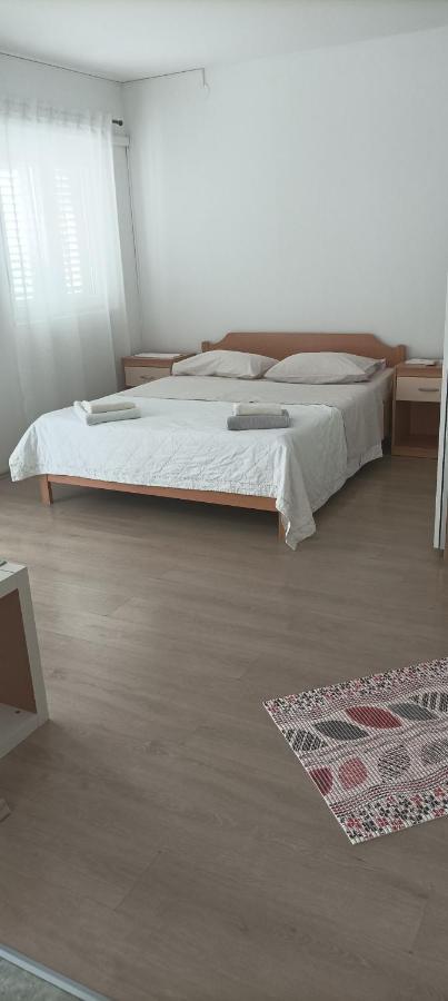 Feel Good Apartment Banjol Extérieur photo