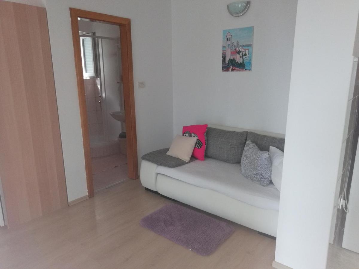 Feel Good Apartment Banjol Extérieur photo